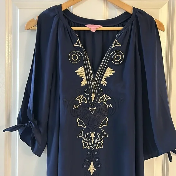 Lilly Pulitzer Navy Dress. 100% SOIE with silk lining. Small. Like new! - Picture 4 of 5